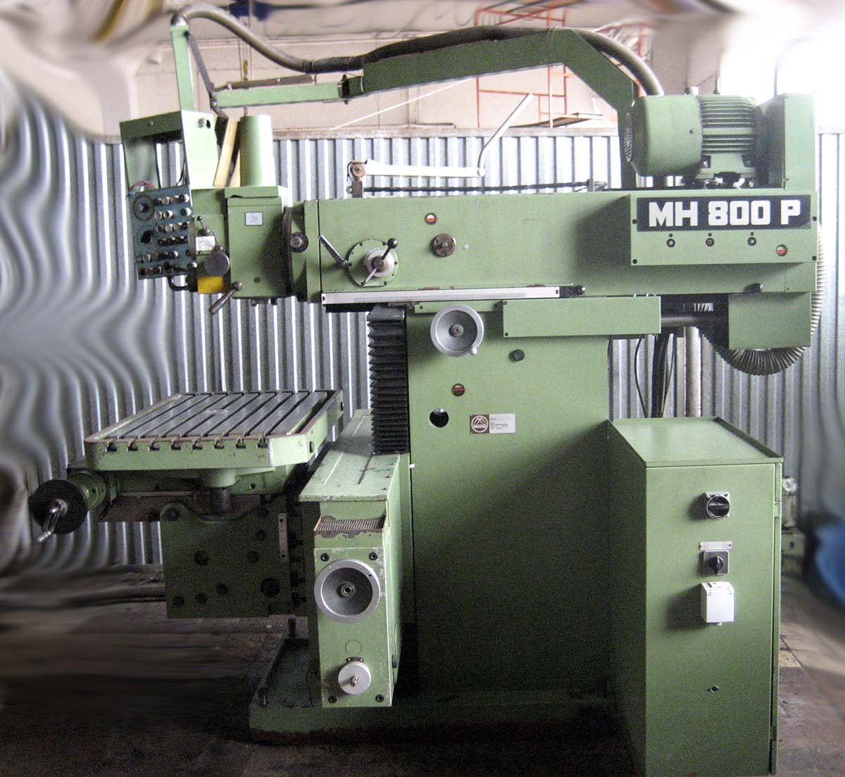 Фото инструментального фрезерного верстата MAHO 800